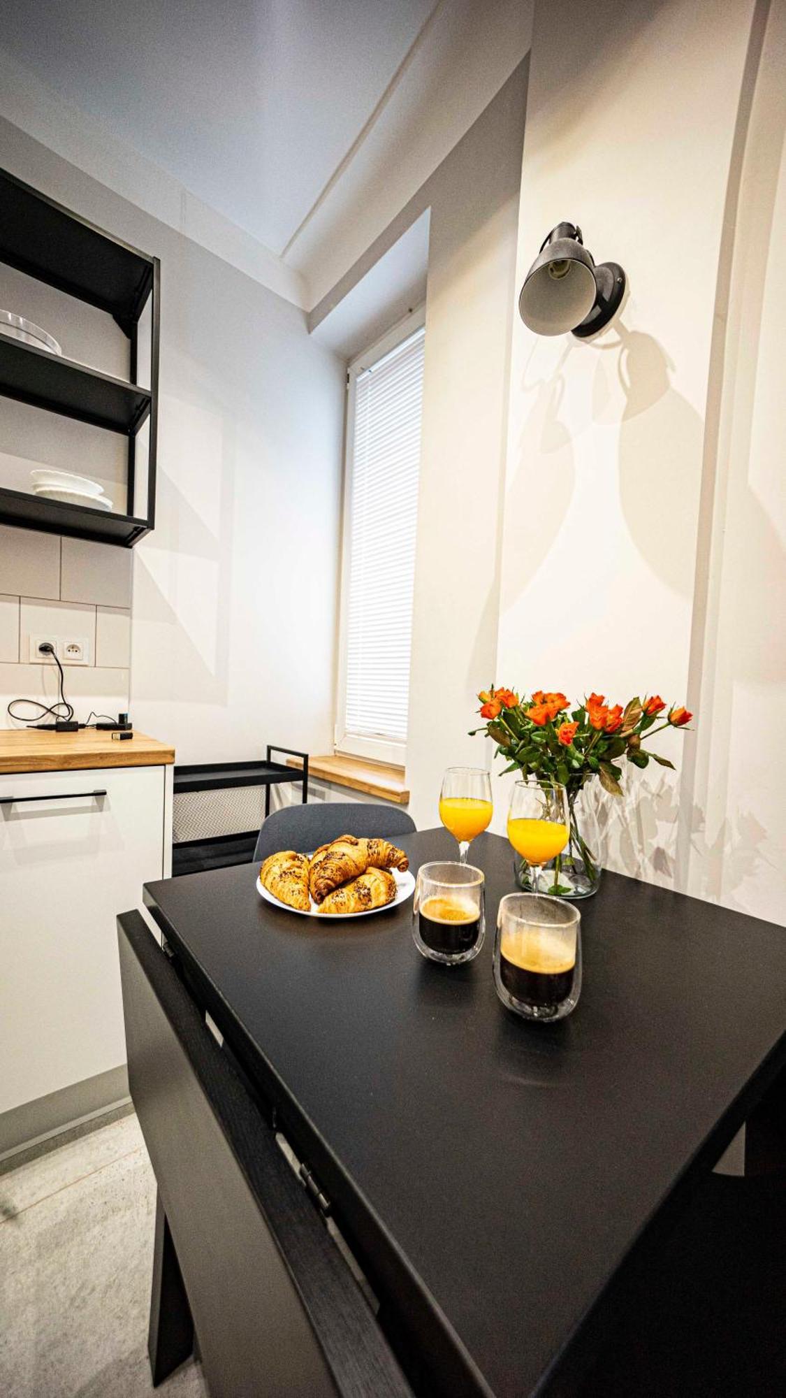 Apartament W Centrum Warszawy - Dworzec Centralny Varşovia Exterior foto